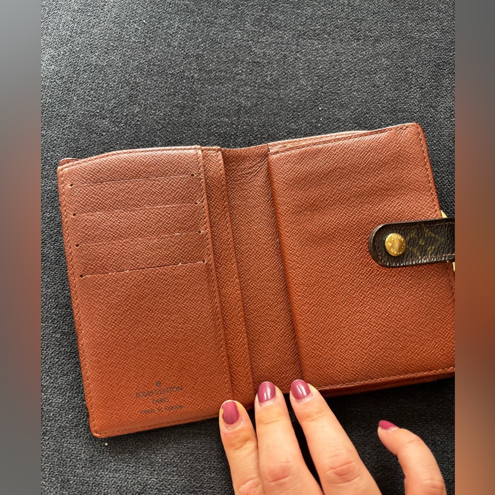 Louis Vuitton Vintage Kisslock Monogram Brown Wallet - Picture 2 of 13
